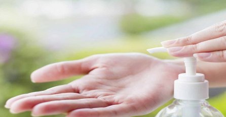  OPREZNO: Ne koristite gel za dezinfekciju ruku na plaži
