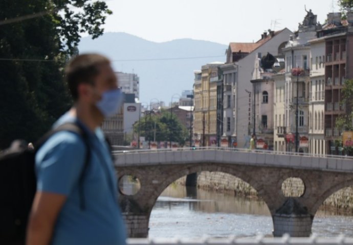 U Kantonu Sarajevo 67 novozaraženih koronavirusom, dok je oporavljeno 107 osoba