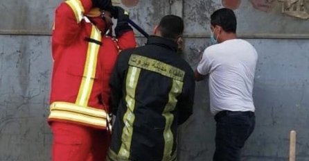 HRABRI VATROGASCI POKUŠALI SPRIJEČITI ŠIRENJE VATRE U BEJRUTU: Par sekundi poslije DESILA SE TRAGEDIJA, SVI SU NESTALI U EKSPLOZIJI (FOTO)