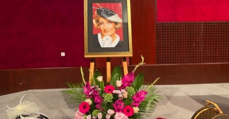 NIKO NIJE PRIMIJETIO, EVO ŠTA SE DESILO SA KĆERKOM ISIDORE BJELICE NA SAHRANI: Prizor koji će vas natjerati na SUZE (FOTO)