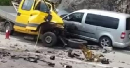 STRAVIČAN UDES, IMA POVRIJEĐENIH I MRTVIH: Sudar više vozila