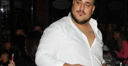 FANOVI U ŠOKU, DARKO LAZIĆ SE OSUŠIO: Tanke noge, RAVAN STOMAK, SMRŠAO DO NEPREPOZNATLJIVOSTI, EVO KAKO SADA IZGLEDA (FOTO)