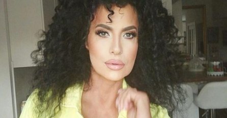 'ŽENO NISI REALNA': Glumica POKAZALA SVAKI DETALJ TIJELA ne prestaje sa PROVOKATIVNIM FOTOGRAFIJAMA 