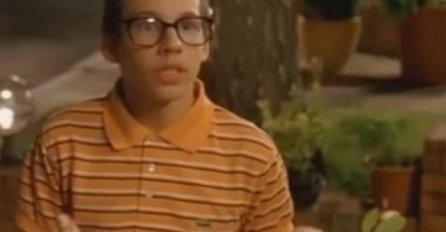 GLUMIO JE ŠTREBERA U FILMU "MI NISMO ANĐELI 2", A EVO KAKO DANAS IZGLEDA: Brutalno dobar frajer, OSTAT ĆETE BEZ TEKSA