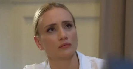 SVI JE ZNAMO KAO PRELIJEPU SLUŽAVKU IZ SERIJE, A NIKO NIJE IMAO POJMA DA JE UDATA ZA NJEG: Poznato TV lice, SVI GA ZNAJU (FOTO)