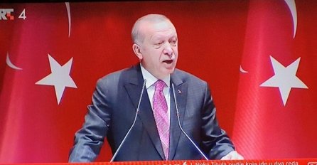 HIT GREŠKA U DNEVNIKU, POGLEDAJTE ŠTA PIŠE ISPOD ERDOGANA: Dobio je NOVO IME, region plače od smijeha (FOTO)