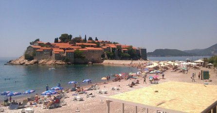 Bez PCR testa u Crnu Goru može samo ko je preležao korona virus