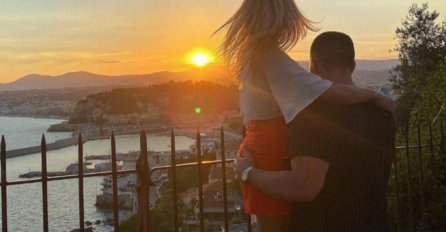 LEPA BRENA POSTAJE BAKA? OBJAVLJENE PRELIJEPE VIJESTI: Pogledajte šta je njen sin uradio, PA PRELIJEPO (FOTO)