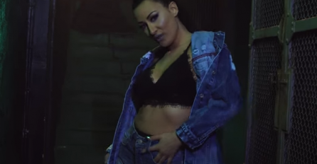 BILA JE NAJLJEPŠA ZVIJEZDA GRANDA, SNIMILA VELIKI HIT I POVUKLA SE: Danas izgleda BOLJE NEGO IKAD, PUCA OD OBLINA (FOTO)