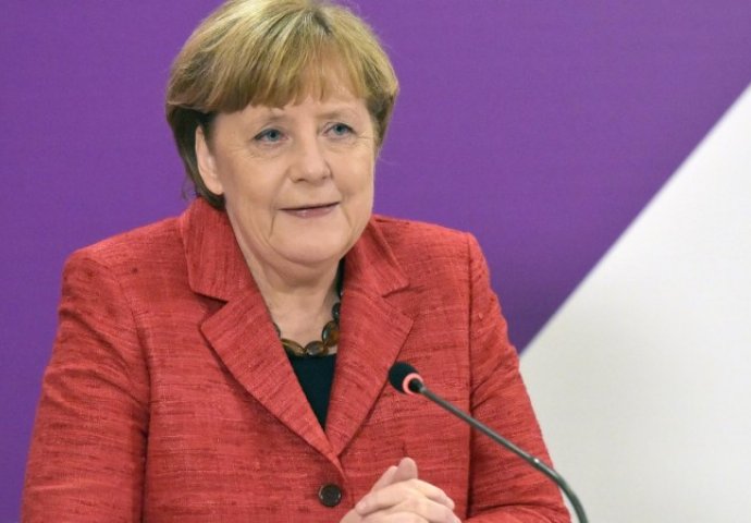 "NAJVEĆI TEST ZA CIJELI SVIJET"  Angela Merkel podržava zatvaranje države