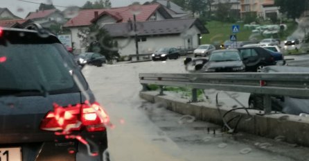 "BUDITE SPREMNI", UPALJEN CRVENI METEOALARM: Evo u kojem dijelu BiH će biti najkritičnije