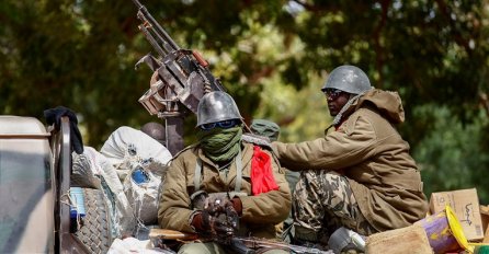 Pobuna u Maliju, navodno uhapšeni predsjednik i premijer