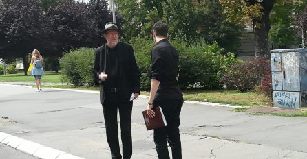 PRVA SLIKA MUŽA I SINA ISIDORE BJELICE NAKON SAHRANE, POTRESNI PRIZORI: Jučer su snimljeni na ulici, NEBOJŠA SE TRESE, A LAV... (FOTO)