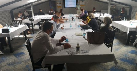 Zdravstveni stručnjaci u ZDK usavršavaju praćenje COVID-19 kontakata u FBiH