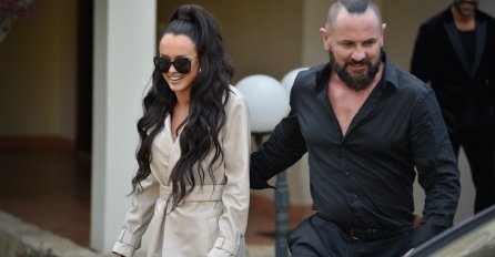 GLUMI OPASNOG FRAJERA U PJESMI "ŽENA OD SULTANA": Evo ko je on zapravo , A TEK DA VIDITE KAKO JE NEKAD IZGLEDAO, BEZ BRADE I KOSE! (FOTO)