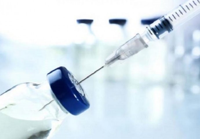 Francuska poziva dobrovoljce na testiranje vakcine protiv COVID-19