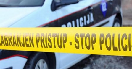 PUCNJAVA KOD STADIONA: Ranjene dvije osobe policija obavlja uviđaj na licu mjesta