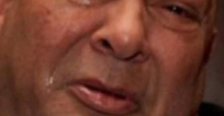 DŽEJU JAVILI DA JE ONA UMRLA, SRUŠIO SE I POČEO PLAKATI: Njena smrt ga je dotukla (FOTO)