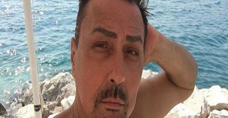 PJEVAČ ISKORISTIO PRILIKU I UPUTIO NAJLJEPŠE ŽELJE: Dragan Kojić Keba fotografijom oduševio fanove OVO JE NJEGOVA ROĐENA SESTRA