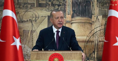 Karikatura lista Charlie Hebdo naljutila Erdogana: Ništa im nije sveto