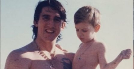 OVAJ DJEČAK U KRISTIJANOVOM NARUČJU IZRASTAO JE U OPAKOG FRAJERA: Pogledajte kako KRISTIJANOV SIN IZGLEDA 20 GODINA POSLIJE  - žene gledaju i ne vjeruju šta vide (FOTO) 