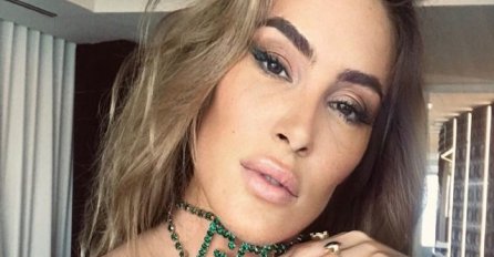 FANOVI RAZOČARANI, SENIDAH VIŠE NE IZGLEDA OVAKO: Okačila novu sliku, uslijedila LAVINA KOMENTARA