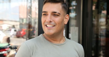 DARKO LAZIĆ SE OSUŠIO KAO GRANA, STIGAO NA LJEKARSKI PREGLED UČESNIKA "ZADRUGE": Kad su vidjeli 1 detalj na njegovom tijelu, SVI OKO NJEGA SE ZGROZILI