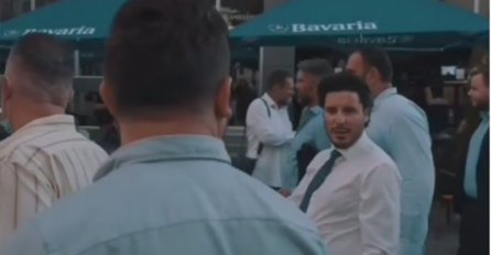 DRITAN ABAZOVIĆ ŠETAO PLJEVLJANSKIM ULICAMA, USLIJEDIO ŠOK: Evo šta su mu skandirali (VIDEO)