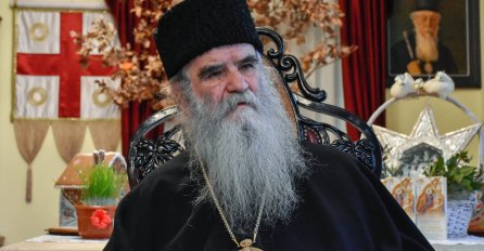 Amfilohije: Kukavički napadi na muslimane, odgovorni trebaju odgovarati!