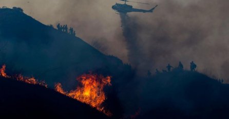 LJUDI ZAROBLJENI U VATRENOM OBRUČU, POŽAR SE BRZO ŠIRI, IMA POVRIJEĐENIH: Stigle prve informacije