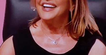 ANA BEKUTA SLAVI 61. ROĐENDAN, ČESTITKE STIŽU SA SVIH STRANA, PRESRETNA JE:  Pokazala poklone, ovo je  SAN SVAKE ŽENE