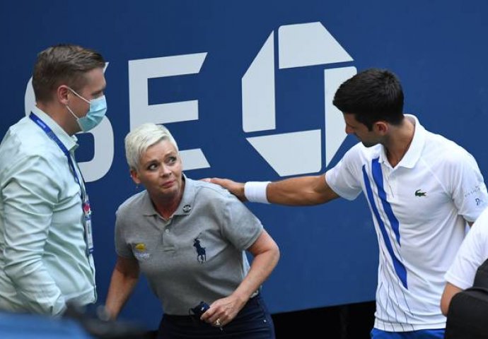SUTKINJA KOJU JE NOVAK POGODIO LOPTICOM DOBILA SRAMNU PORUKU: Novak ovo više nije mogao da trpi, KAP KOJA JE PRELILA ČAŠU