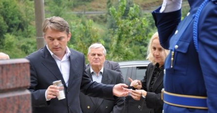 Komšić: Armija RBiH je bila pravedna i časna, zločina u Grabovici se stidim