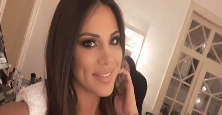  USUDILA SE I ONA? Sandra Afrika pokazala svoje PRAVO LICE, OVAKO IZGLEDA BEZ TRUNKE ŠMINKE! 