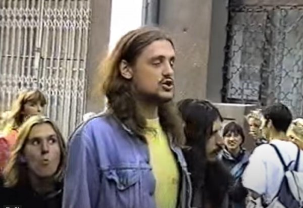 813599-printscreen-youtube-ginek-loska-poljski-muzicar-ff