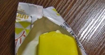 KUPILI SMO SINU SLADOLED, ZGROZILI SE KAD SMO VIDJELI ŠTA SE NALAZI UNUTRA: Ovo mi se smučilo za cijeli život (FOTO)