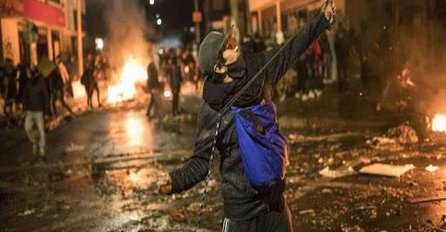 NEMIRI ZBOG POLICIJSKE BRUTALNOSTI Tokom demonstracija poginulo 13 ljudi