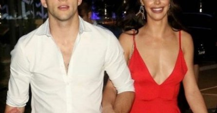 BALKAN ZGROŽEN NOVOM SLIKOM VELJKA RAŽNATOVIĆA, PUŠKA I MALI ŽELJKO U RUKAMA A PORED... Ovo je stvarno previše!