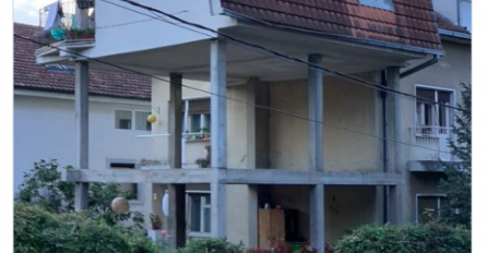 OVO JE NAJČUDNIJA KUĆA U CIJELOJ SRBIJI, SVI SE SMIJU KAD PROĐU PORED NJE: Vidite li šta je čudno? (FOTO)