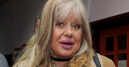 SMRŠALA PREKO 25 KG: Zorana Pavić POSTALA PRAVA BOMBA uvukla se u usku haljinu, nema ni gram viška