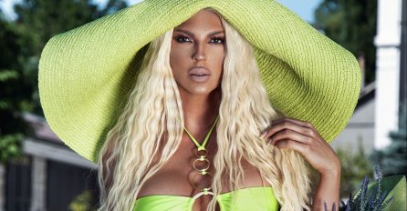 CELULIT KIPTI NA SVE STRANE, KARLEUŠA OBJAVILA SLIKU BEZ FOTOŠOPA: Kad vidite kako STVARNO IZGLEDA ZAPREPASTIT ĆETE SE