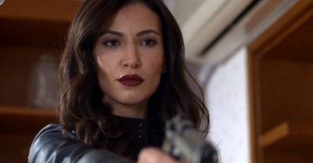 GLUMILA JE OKRUTNU ARZU IZ SERIJE "ELIF": Evo kako ona izgleda u STVARNOM ŽIVOTU, oči će vam ispasti kad je vidite! (FOTO)