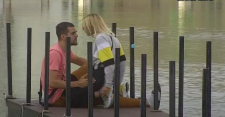 ANJA I CVELE PRED ZADRUGARIMA IZNOSE SVOJ PRLJAV VEŠ, A EVO KAKO IZGLEDA STAN GDJE ŽIVE: Ušli su u spavaću i začudili se koliko je mala (FOTO)