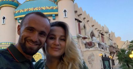 AMEL TUKA POSTAO OTAC! Supruga Amina rodila dječaka