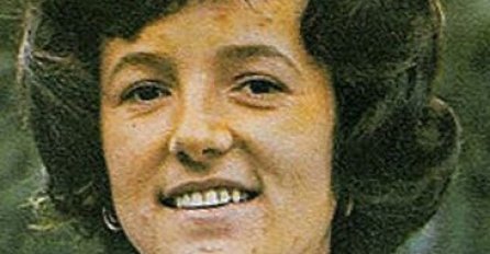 ZNATE LI KO JE PJEVAČICA NA SLICI? NAJBOGATIJA NA SRPSKOJ ESTRADI: Kladimo se da nikad nećete pogoditi!