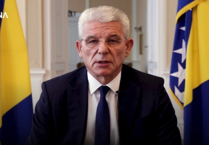 Džaferović: Alija Izetbegović je govorio da BiH nije samo parče zemlje, već ideja da ljudi različitih religija mogu živjeti skupa