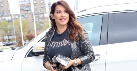 OVAKO SU SE DOMAĆE PJEVAČICE OBLAČILE PRIJE NEGO SU ZAPOSLILE STILISTE: Ovo je Seka, ALI KAD VIDITE DARU I KARLEUŠU  - OPLAKAT ĆETE