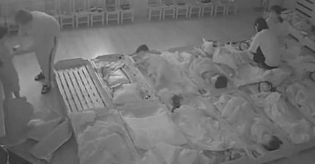 OTAC POGLEDAO SNIMAK SA KAMERE IZ VRTIĆA: Kad je vidio šta TETA RADI, ODMAH POZVAO POLICIJU! VIDITE LI?