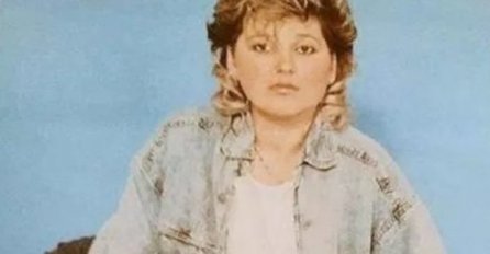 KO JE PJEVAČICA SA SLIKE, LIČILA JE NA MUŠKARCA: A danas je NAJZGODNIJA na estradi, A TEK DA VIDITE NOVU SLIKU U KUPAĆEM! 