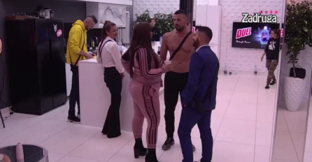 ADI BEBANIĆ SINOĆ UŠAO U ZADRUGU, ODMAH NJOJ PRIŠAO: Prve simpatije na pomolu, VEĆ SE DVIJE DJEVOJKE VRTE OKO NJEGA (FOTO)